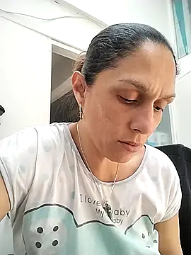 Corina hot online show from 11-22-25, 04:39