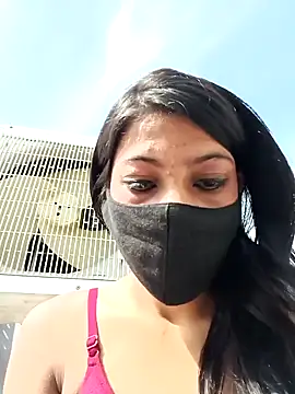 Snapshot of Noorkhatoon chatting on 02-19-25, 06:11 Noorkhatoon online show from 02-19-25, 06:11