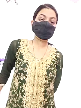 Snapshot of Noorkhatoon chatting on 03-17-25, 02:30 Noorkhatoon online show from 03-17-25, 02:30