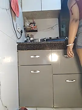 Manpreet kaur21 online show from 04-18-26, 05:44