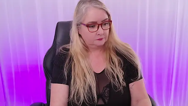 Snapshot of KatDSinclair chatting on 01-26-25, 05:34 KatDSinclair online show from 01-26-25, 05:34