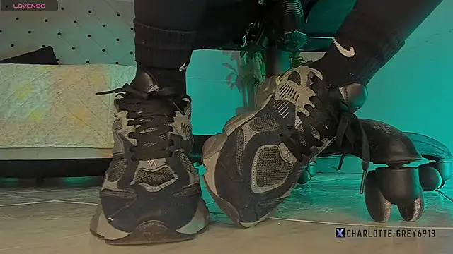 charlotte  grey online show from 01-12-26, 12:10