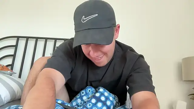 MyStrangeAddiction online show from 09-09-25, 05:12