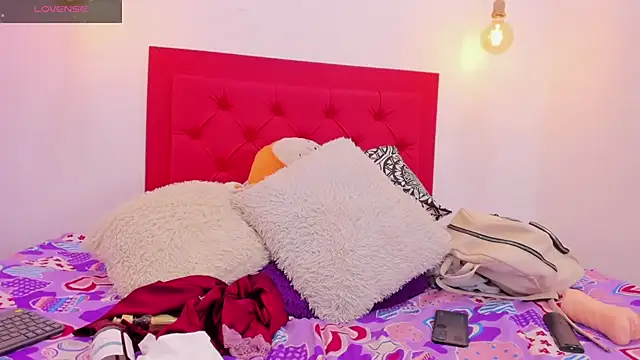 Mia thompson 19 online show from 02-27-25, 07:37