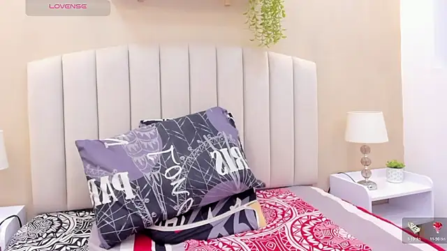 Mia thompson 19 online show from 02-10-26, 07:29