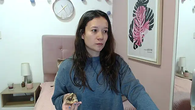 Snapshot of lanna_1878 chatting on 07-17-26, 01:18 lanna 1878 online show from 07-17-26, 01:18