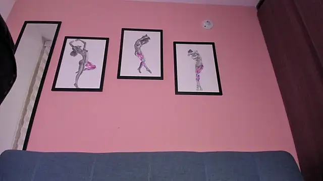 Snapshot of SensualJane2 chatting on 03-22-25, 03:52 SensualJane2 online show from 03-22-25, 03:52