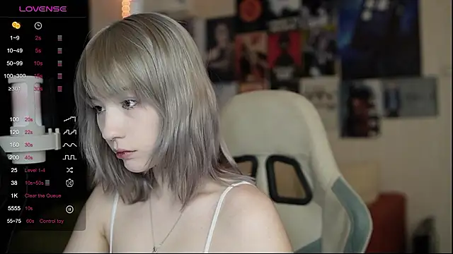 Snapshot of Traharaa chatting on 02-16-26, 10:55 Traharaa online show from 02-16-26, 10:55