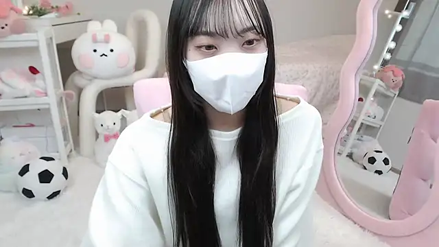 momo room online show from 01-02-25, 06:07