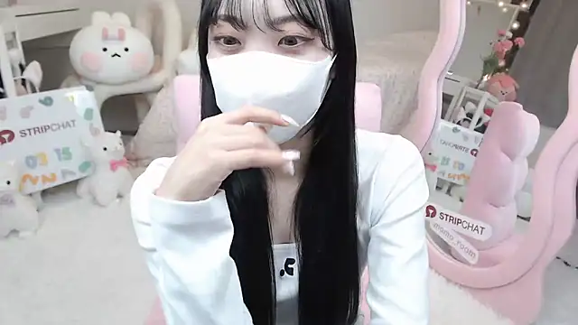 momo room online show from 03-15-25, 10:57