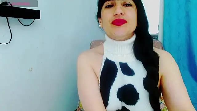 Snapshot of cristina_connor chatting on 09-22-25, 01:29 cristina connor online show from 09-22-25, 01:29