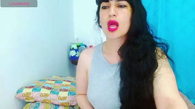 Snapshot of cristina_connor chatting on 10-14-25, 02:34 cristina connor online show from 10-14-25, 02:34