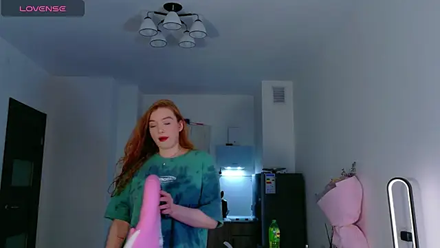 Snapshot of cinnabon_girls chatting on 03-23-26, 05:17 cinnabon girls online show from 03-23-26, 05:17