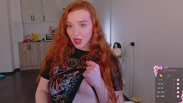 Snapshot of cinnabon_girls chatting on 04-12-26, 04:45 cinnabon girls online show from 04-12-26, 04:45