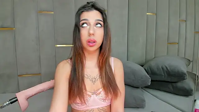 eva lim online show from 10-24-25, 03:52