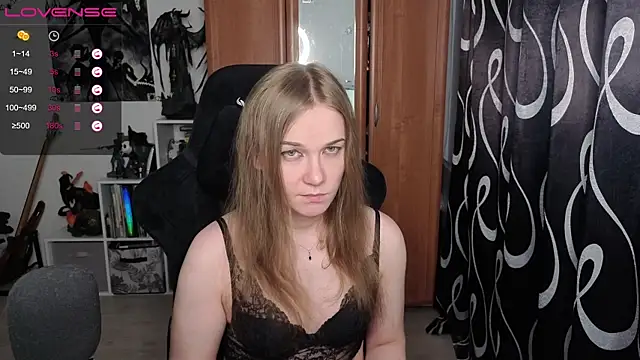 Snapshot of stellablondy chatting on 07-25-26, 03:42 stellablondy online show from 07-25-26, 03:42