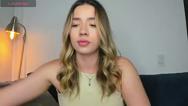 honeyann08 online show from 02-10-25, 11:13