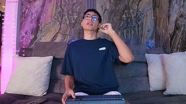 Daviid laidd online show from 03-03-26, 07:42