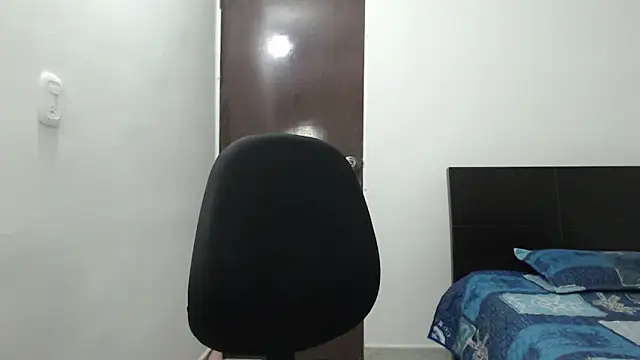 dimitriquiet05 online show from 12-12-24, 03:32