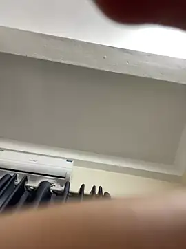 Louis Baby online show from 02-23-25, 07:00