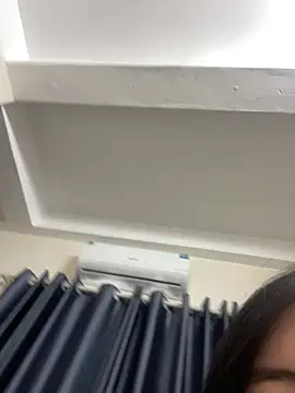 Louis Baby online show from 02-25-25, 06:25