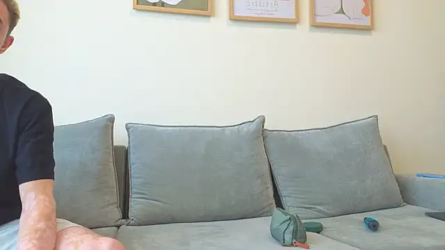 Snapshot of Morning_Stars chatting on 02-18-26, 04:41 Morning Stars online show from 02-18-26, 04:41