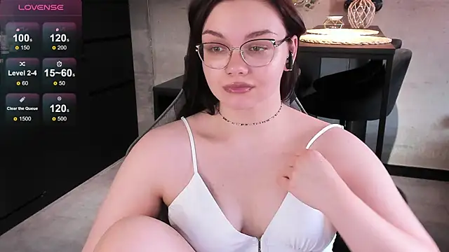 EvaBae online show from 03-19-25, 11:50