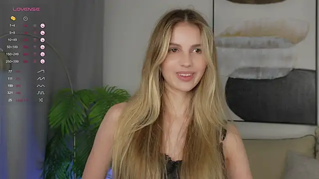 Fluffy-Angel online show from 09-21-25, 03:46