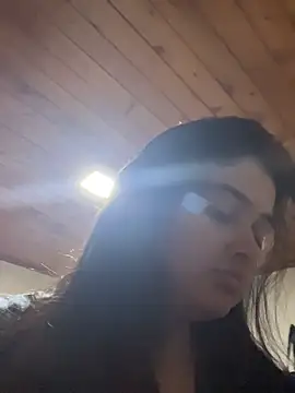 Snapshot of Stephania_18 chatting on 10-19-25, 04:46 Stephania 18 online show from 10-19-25, 04:46