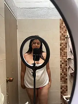 Snapshot of Stephania_18 chatting on 11-16-25, 03:06 Stephania 18 online show from 11-16-25, 03:06