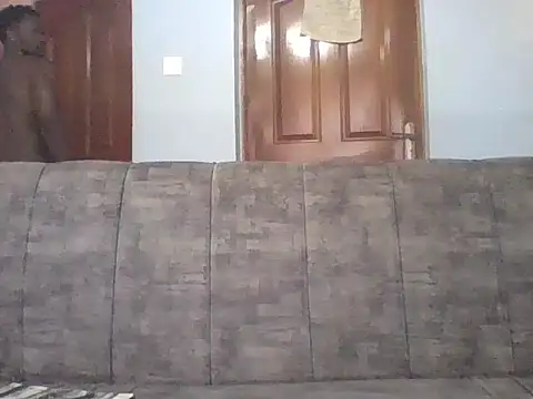 Snapshot of Tonedom chatting on 10-12-25, 06:12 Tonedom online show from 10-12-25, 06:12