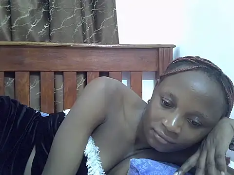 SpicyPetite online show from 03-27-26, 07:25