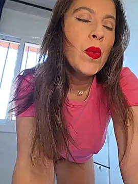 GatitaXD27 online show from 04-11-26, 09:46