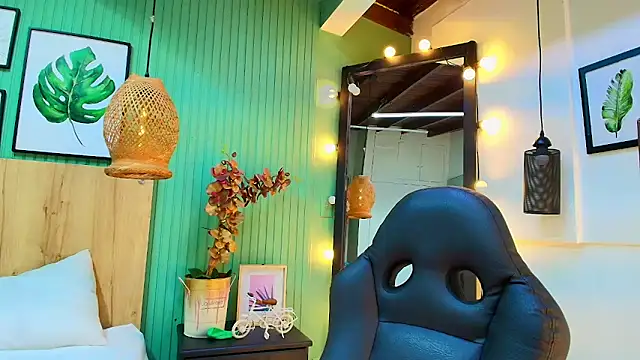 Snapshot of george_jonnes chatting on 07-02-26, 10:10 george jonnes online show from 07-02-26, 10:10