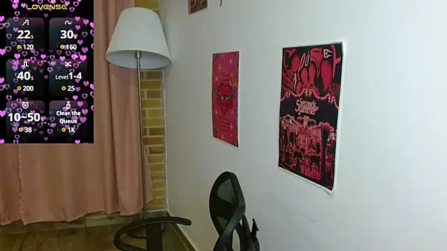 Snapshot of emitaa17228o chatting on 03-18-25, 12:05 emitaa17228o online show from 03-18-25, 12:05