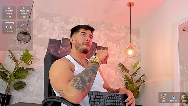 Snapshot of Nate_franco chatting on 07-19-26, 03:32 Nate franco online show from 07-19-26, 03:32