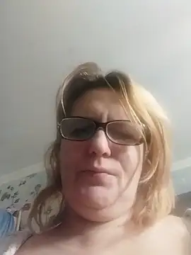 Forest-Lady online show from 02-18-26, 06:09