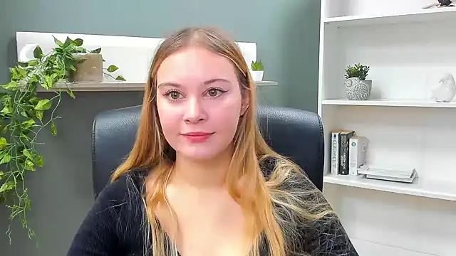 kitty valeria online show from 01-11-25, 07:49