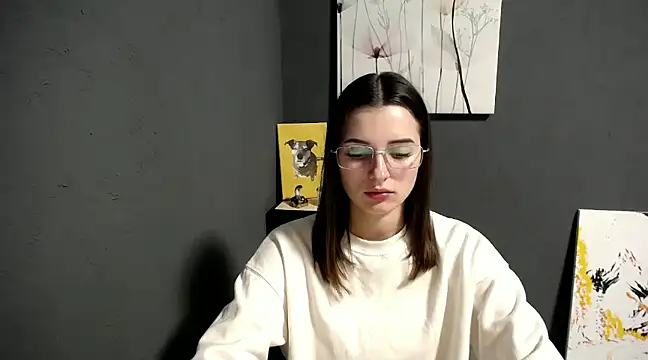 lady olivia  online show from 12-04-24, 03:32