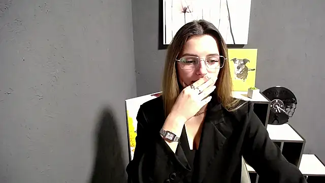 lady olivia  online show from 10-31-25, 02:18