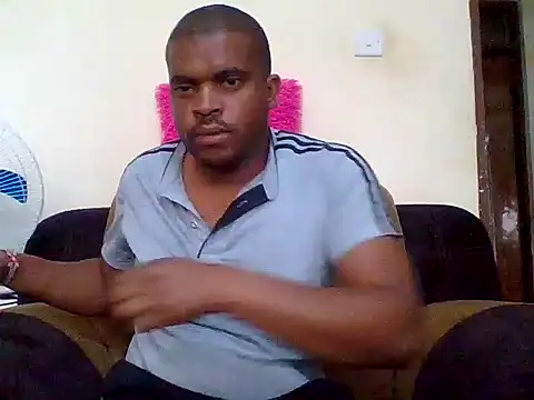 Snapshot of lui_cuuty chatting on 09-15-25, 06:02 lui cuuty online show from 09-15-25, 06:02