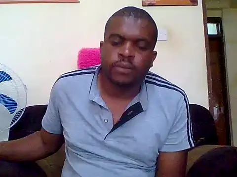 Snapshot of lui_cuuty chatting on 09-17-25, 06:37 lui cuuty online show from 09-17-25, 06:37