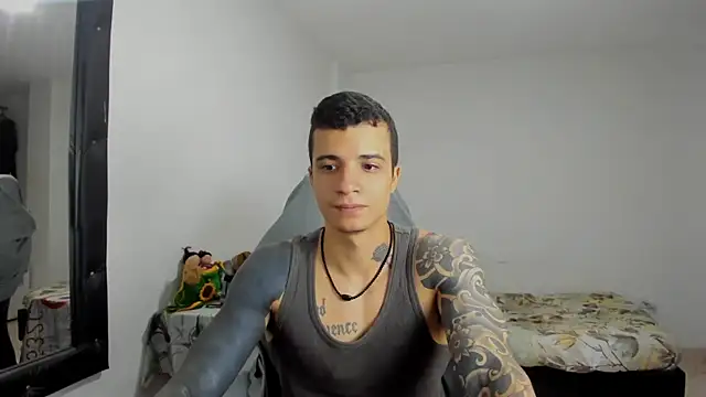 Snapshot of Balo_lovers chatting on 02-14-25, 03:05 Balo lovers online show from 02-14-25, 03:05