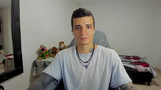 Snapshot of Balo_lovers chatting on 02-17-25, 06:37 Balo lovers online show from 02-17-25, 06:37