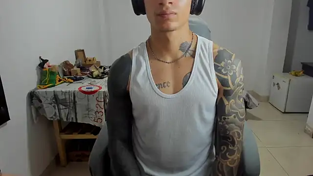 Snapshot of Balo_lovers chatting on 03-01-25, 09:15 Balo lovers online show from 03-01-25, 09:15