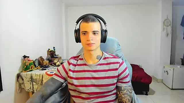 Snapshot of Balo_lovers chatting on 03-19-25, 01:29 Balo lovers online show from 03-19-25, 01:29