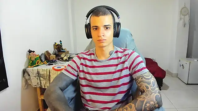 Snapshot of Balo_lovers chatting on 03-19-25, 04:34 Balo lovers online show from 03-19-25, 04:34