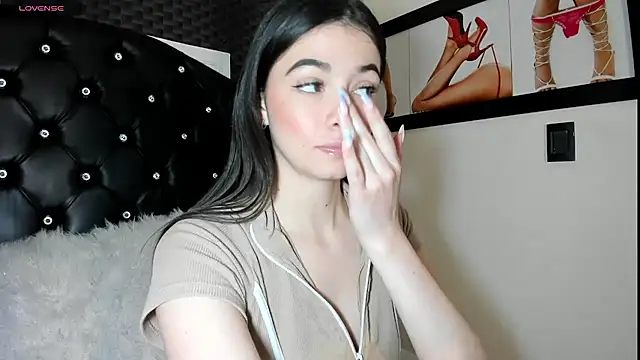 diana queen  online show from 11-19-25, 09:15