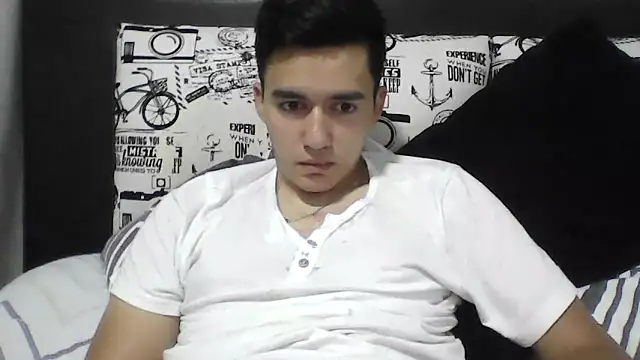 Snapshot of Estebitan_vm chatting on 03-01-25, 03:32 Estebitan vm online show from 03-01-25, 03:32