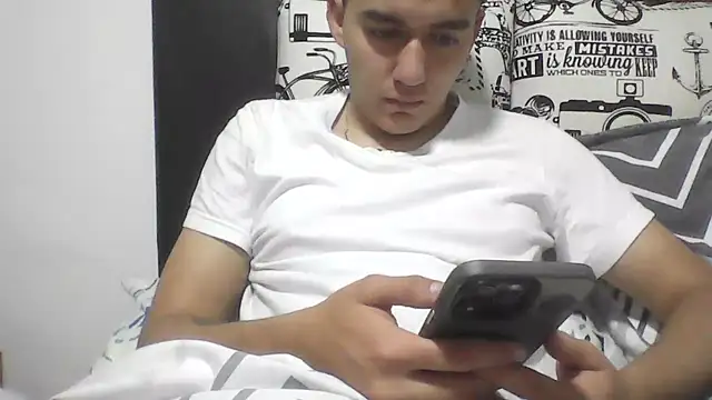 Snapshot of Estebitan_vm chatting on 07-08-26, 03:00 Estebitan vm online show from 07-08-26, 03:00